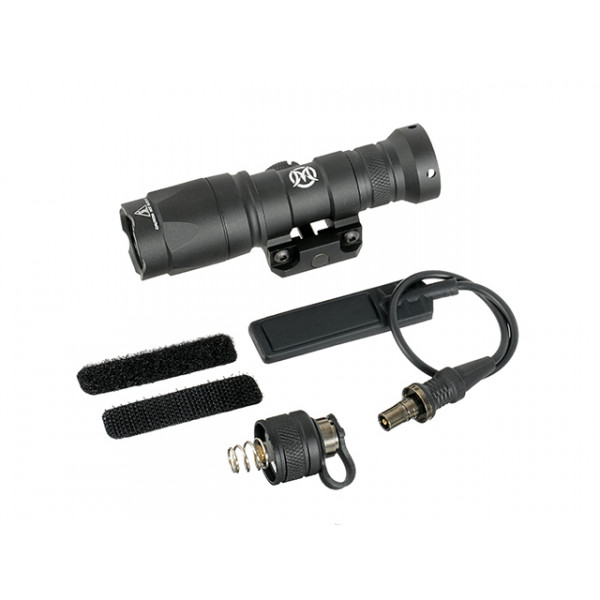 Збройовий ліхтар SUREFIRE M300А чорний с виносною кнопкою